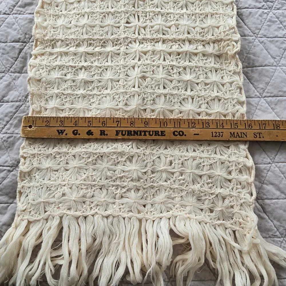 Vintage Hand Made Scarf Women's Cream Fringed Edge Grannycore Cottagecore Boho